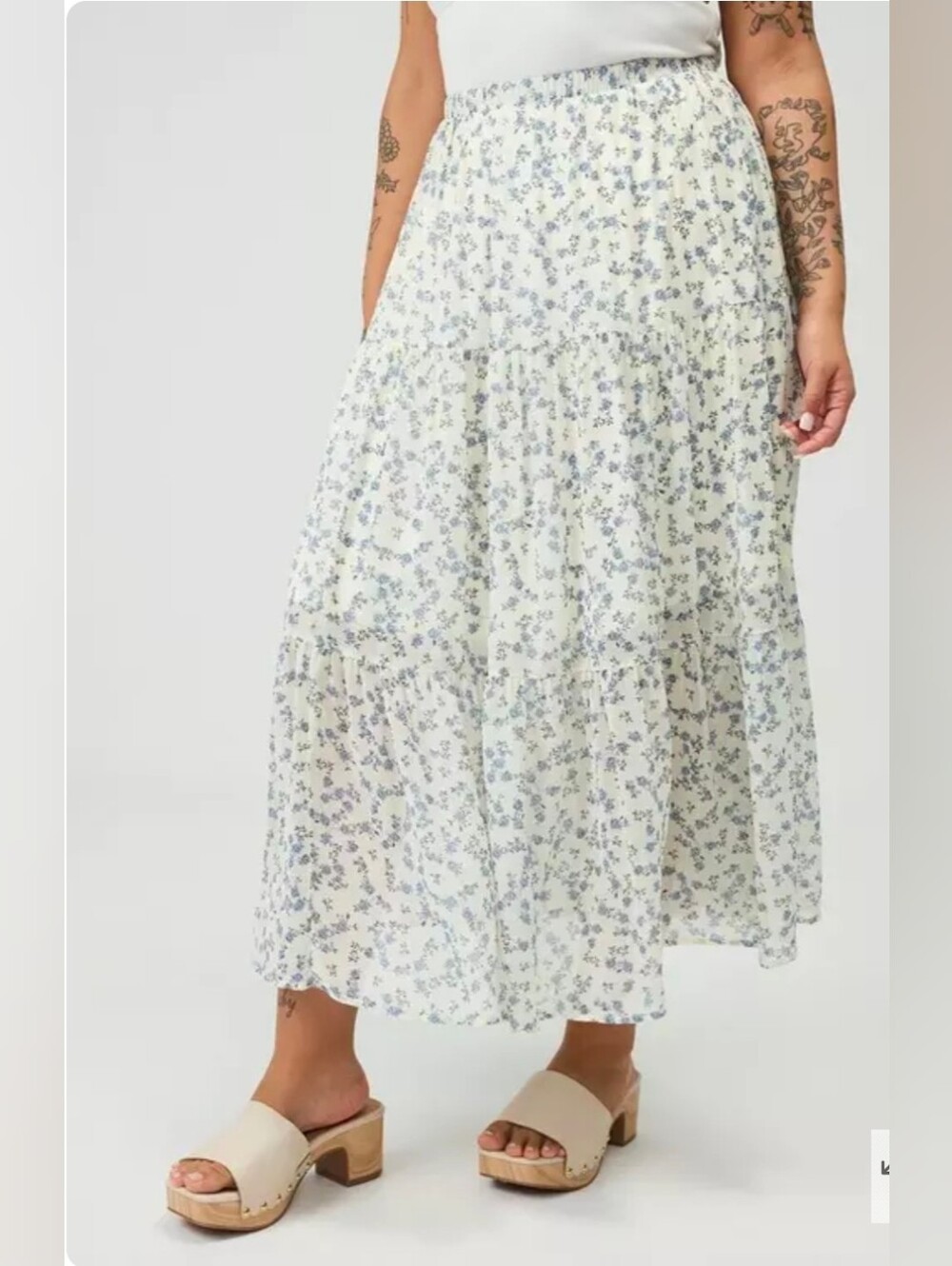 NWT Torrid Chiffon Tiered White Purple Floral Maxi Skirt Size 0x Fits Larger
